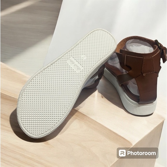 Alter’d State sandals, brown leather, buckle ankle strap, size 7 - Picture 4 of 4